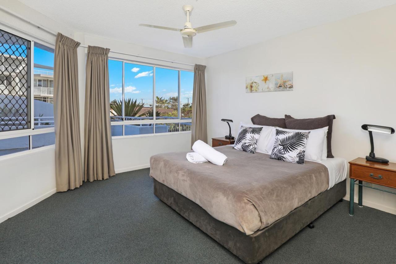 Beachside Resort Kawana Waters Buddina Esterno foto