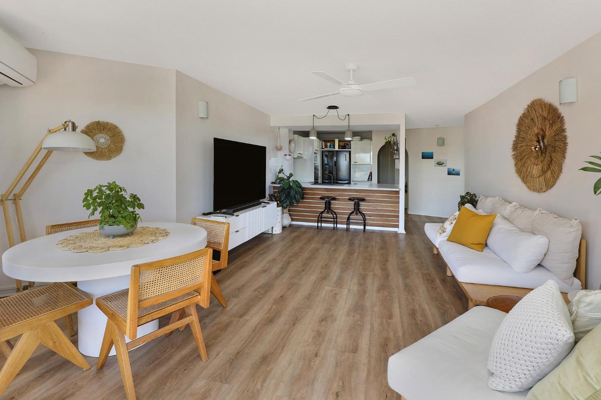 Beachside Resort Kawana Waters Buddina Esterno foto