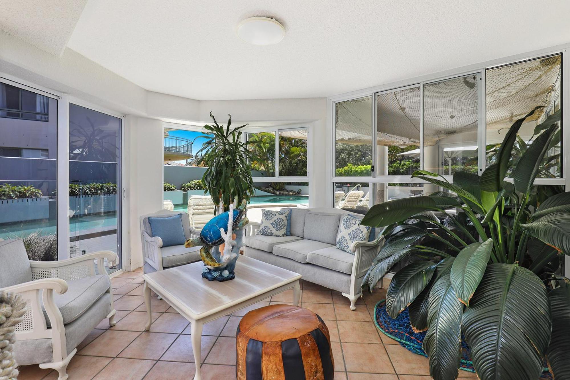 Beachside Resort Kawana Waters Buddina Esterno foto