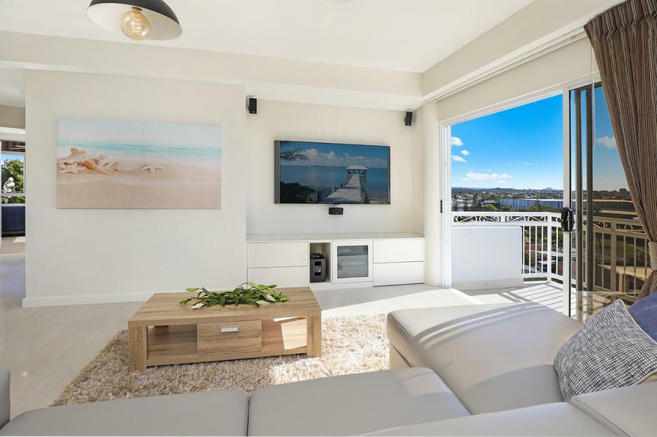Beachside Resort Kawana Waters Buddina Esterno foto